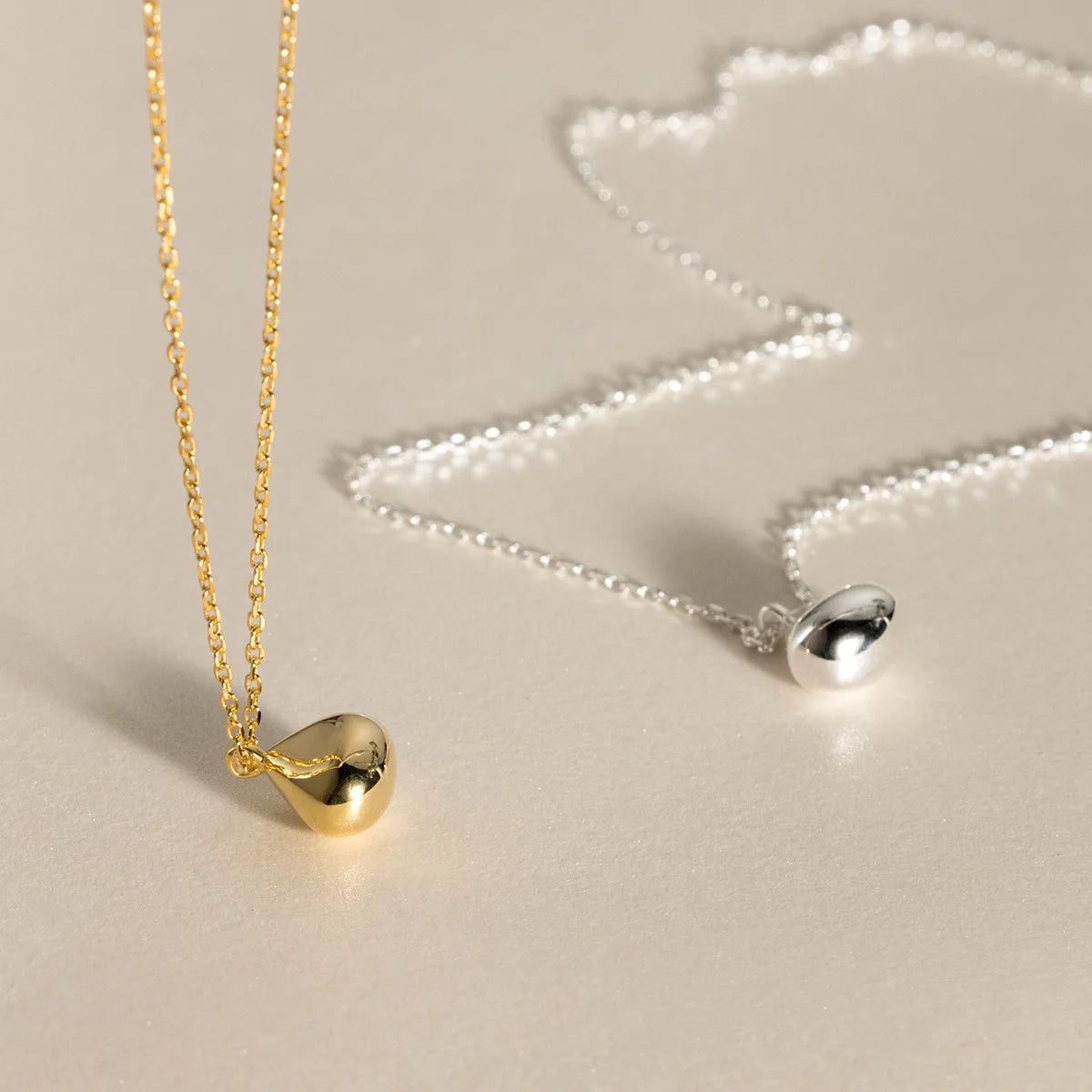925 Sterling Silver Heart Pendant Fine Jewelry Necklace Luxury 18K Gold Plated Necklace Round Bead Necklaces for Women Wholesale