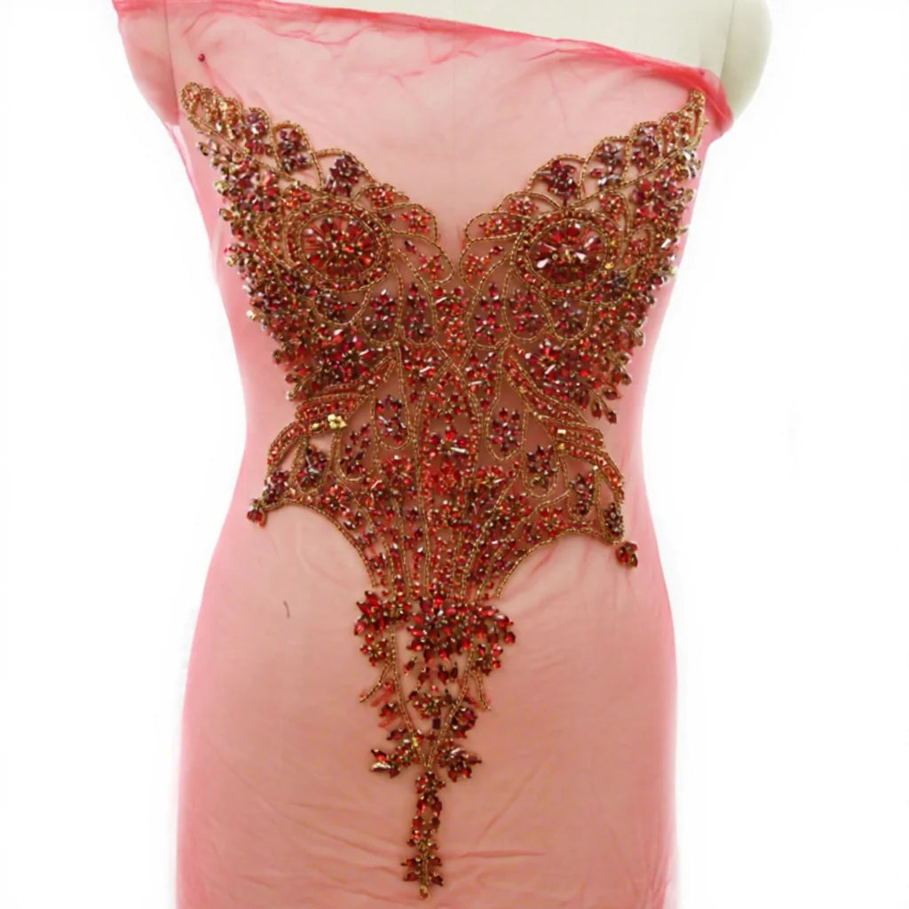 Keering Wholesale Popular Luxury Red Handmade Bodice Applique Rhinestone Large Patch for Dress