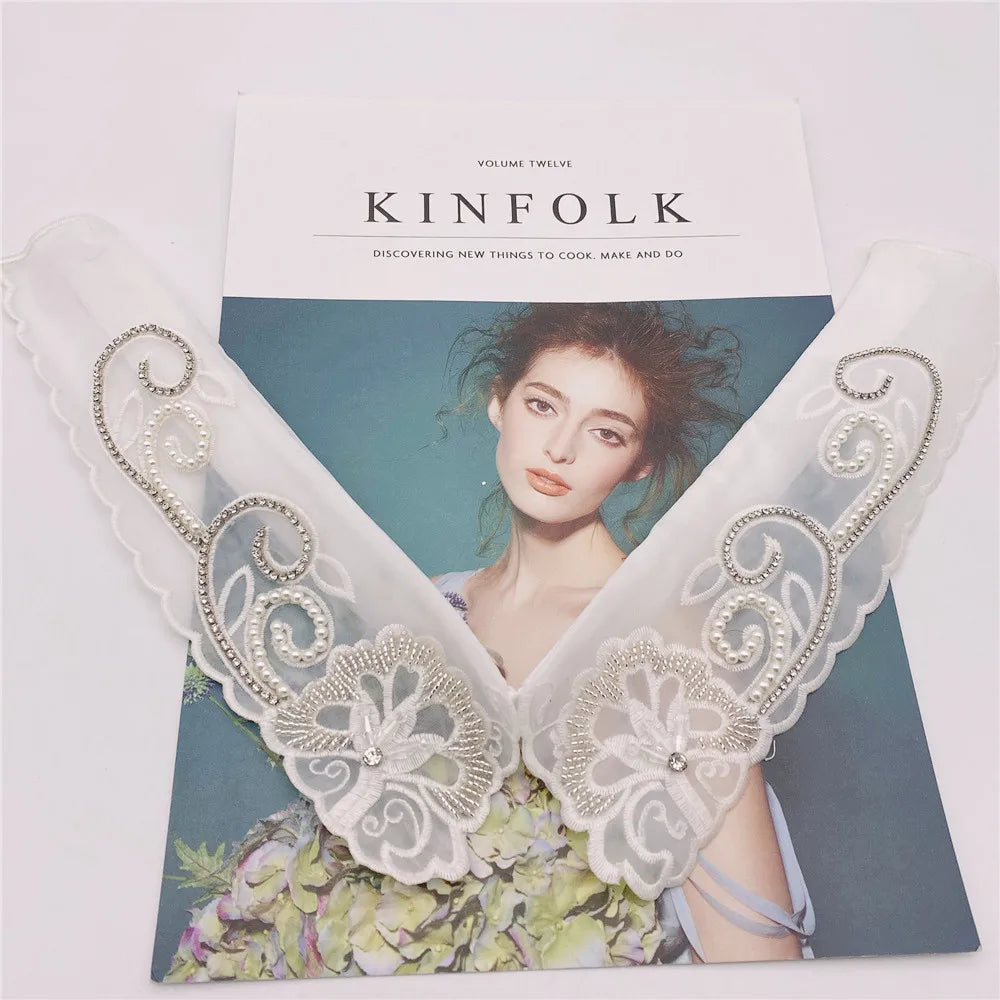 Women Vintage  Detachable Collar Elegant Lady White  Lace False Crystal Beaded Rhinestone Shirt Collars