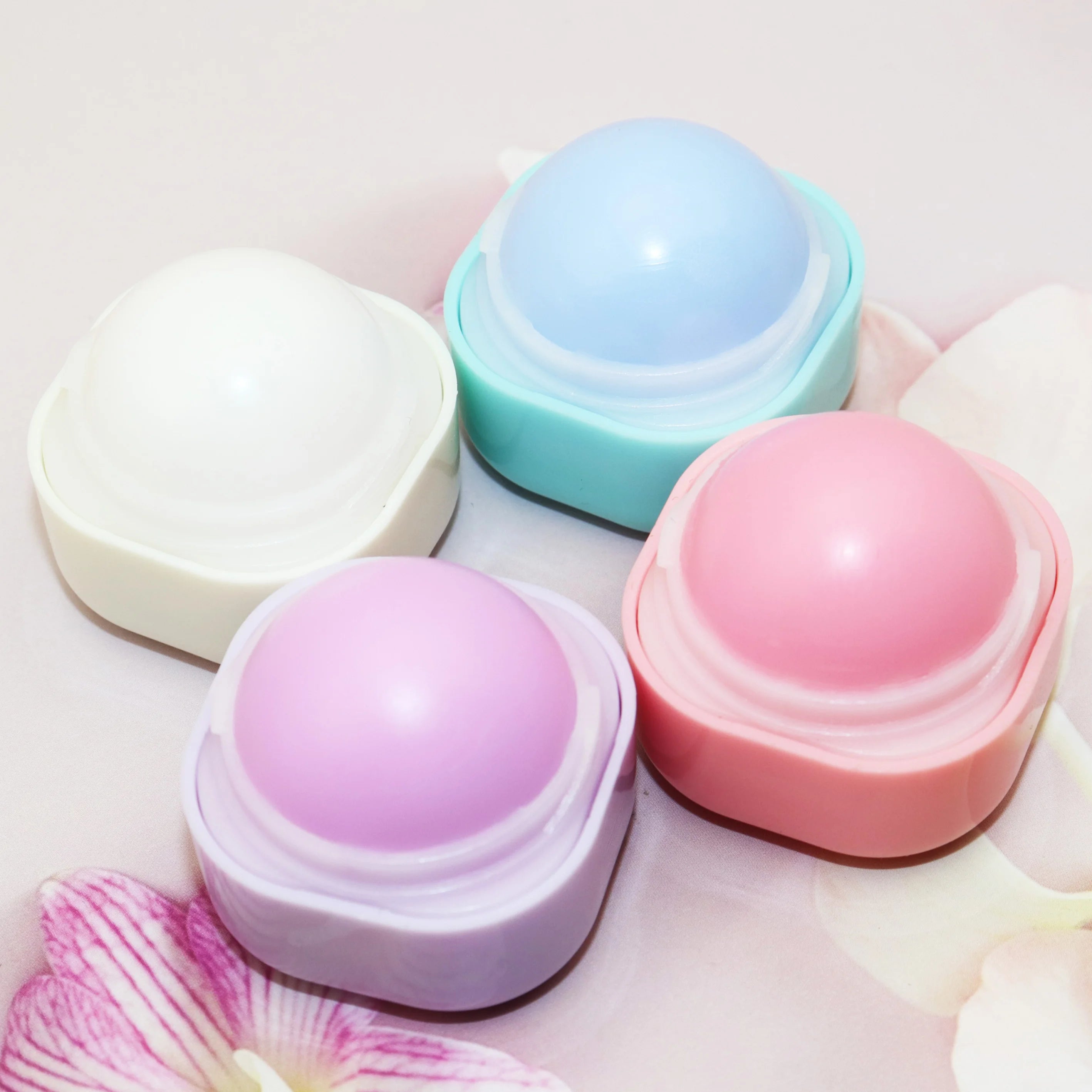 Factory Deep Moisturizing Safe Raw Material  Hot Selling Lip Care Cute Ball Custom logo Private Label Lip Balm Oem