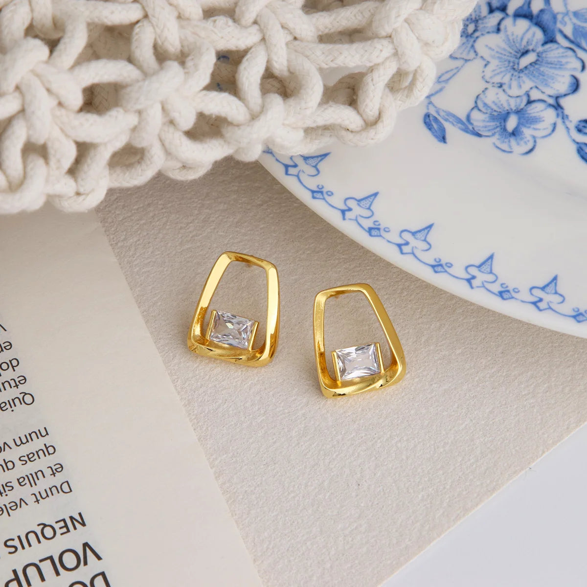 Chris April Fashion Luxury Jewelry Brass 18k PVD Gold Plating Twisting square Hoop Zircon 925 Pin Earrings