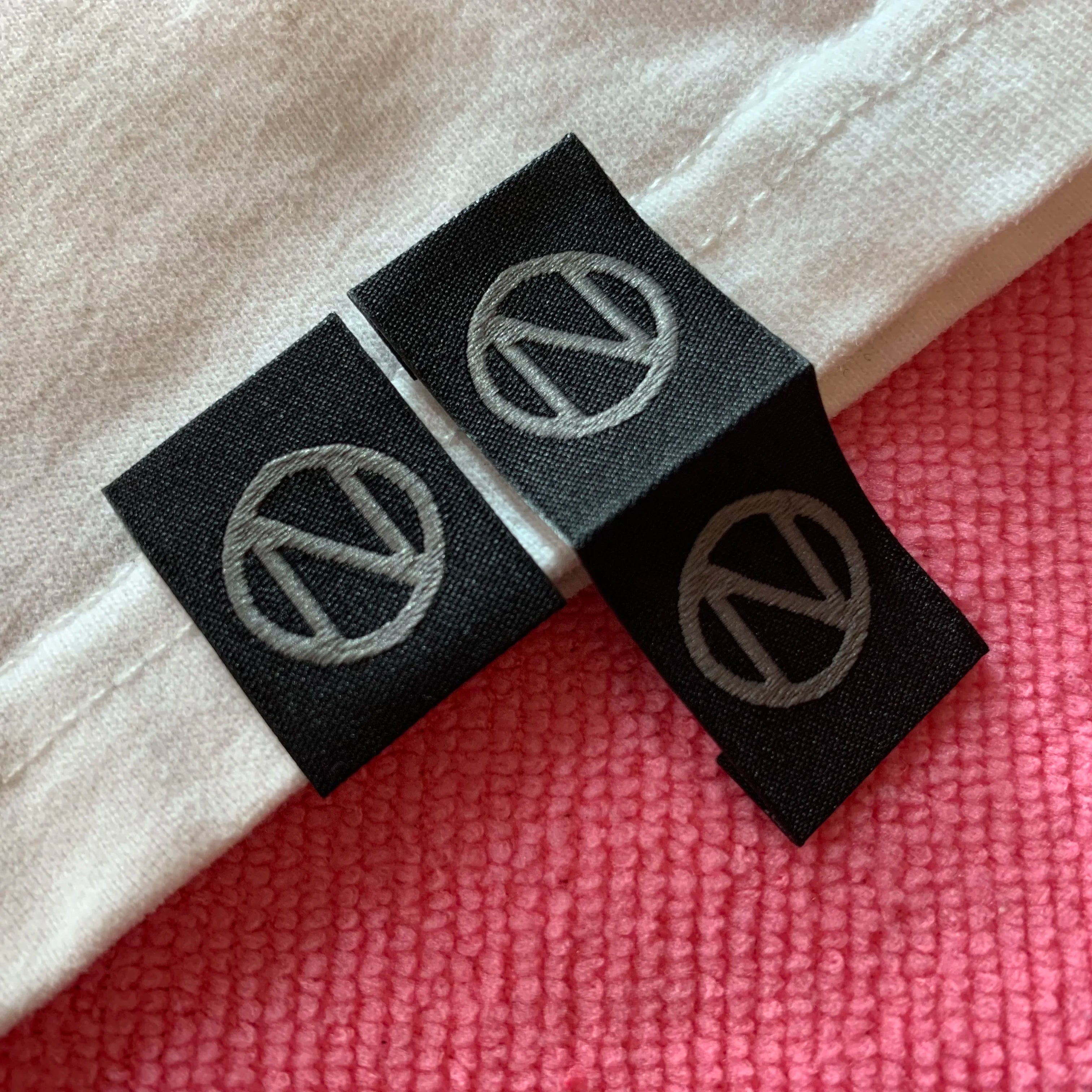 Book Cover Fold Double Sides logo Jeans Pockets Clothing Hem Tagsewing on Woven Hem Label for Sleeve