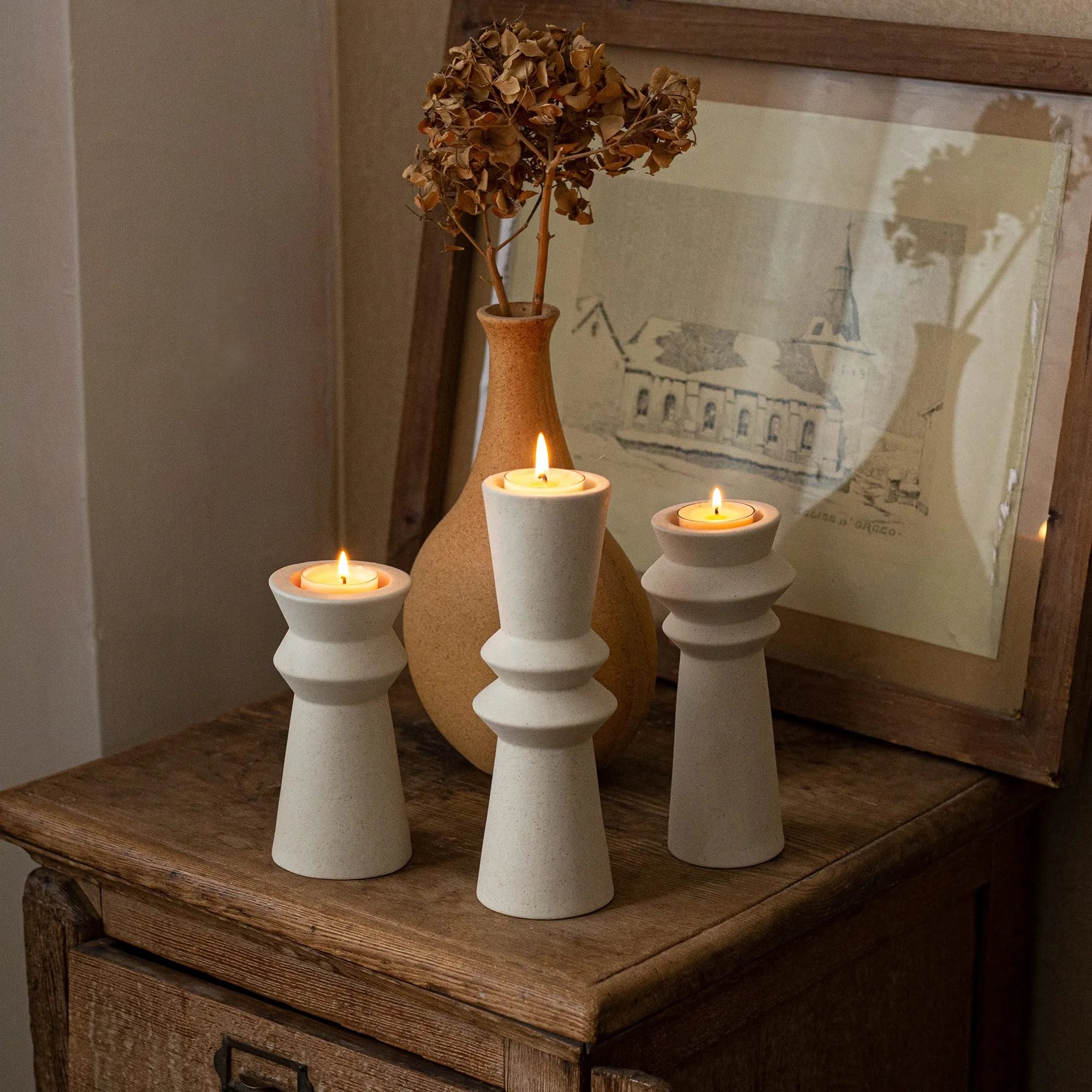 Minimalist Pillar Elegant Matt Glazed White Ceramic Candle Holder Exquisite Candlestick Home Decoration Art Ornaments