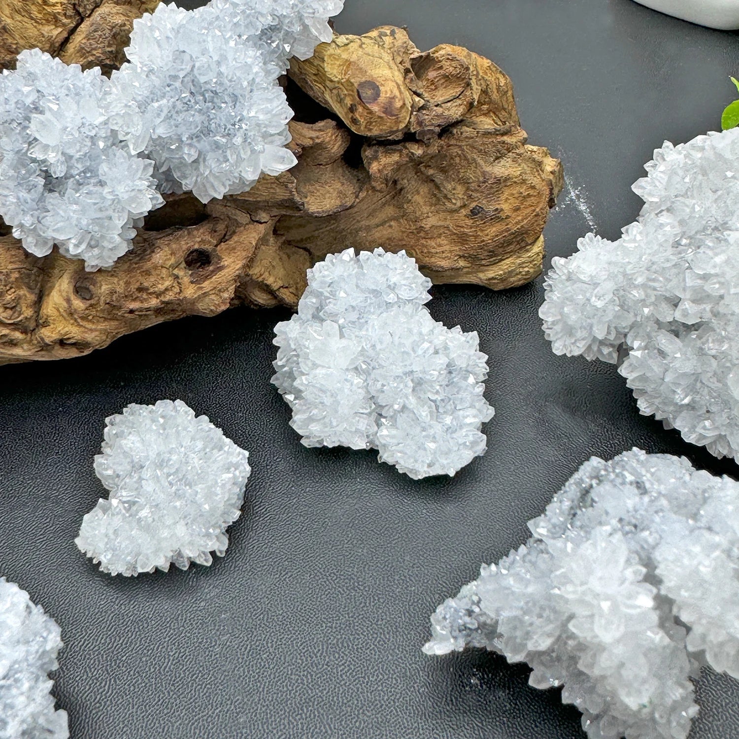 Wholesale Natural Clear Quartz  Cluster Cheap Price Heading Rough Stone Energy Gemstone for home decoration