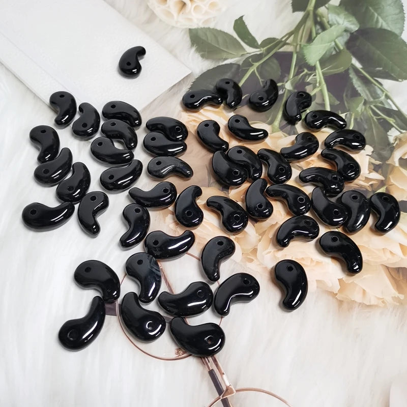 Healing Stone Beautiful Natural Gemstone Obsidian Magatama Pendant For Sale