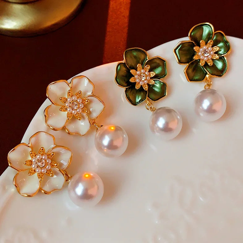 Pearl Earrings Women's Fragrance Style Flower Retro Earrings Women  Wholesale N2412158