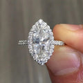 Huitan Wholesale Fashion Women Silver Valentines Diamond Rings Wedding Zirconia Anillos Jewelry Vendors Engagement Ring