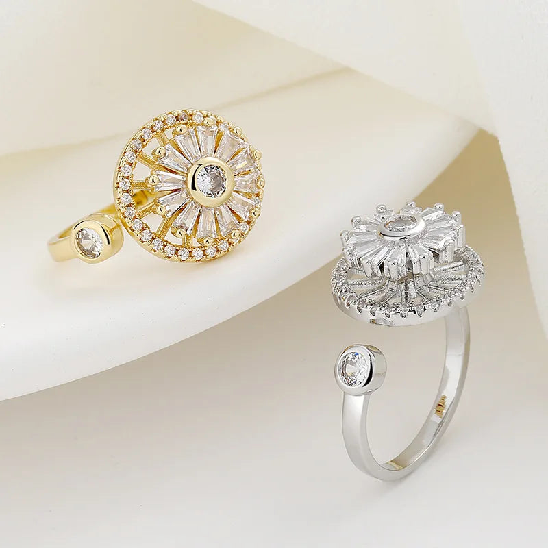 Fashion Anello Girevole Open Adjustable Zircon Finger Ring Lucky Flower Crystal Zircon Rotatable Ring for Women