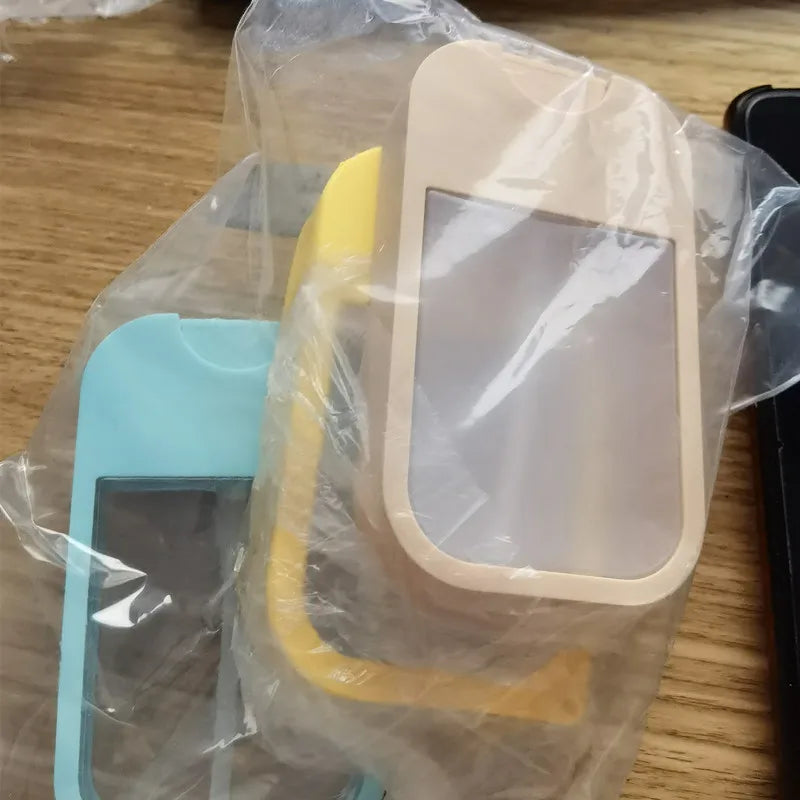 Cell Phone Shape 45ml Plastic Credit Card Size Flat Bottle with Key Chain Silicone Cover Pocket Sized Perfume Spray Bottle