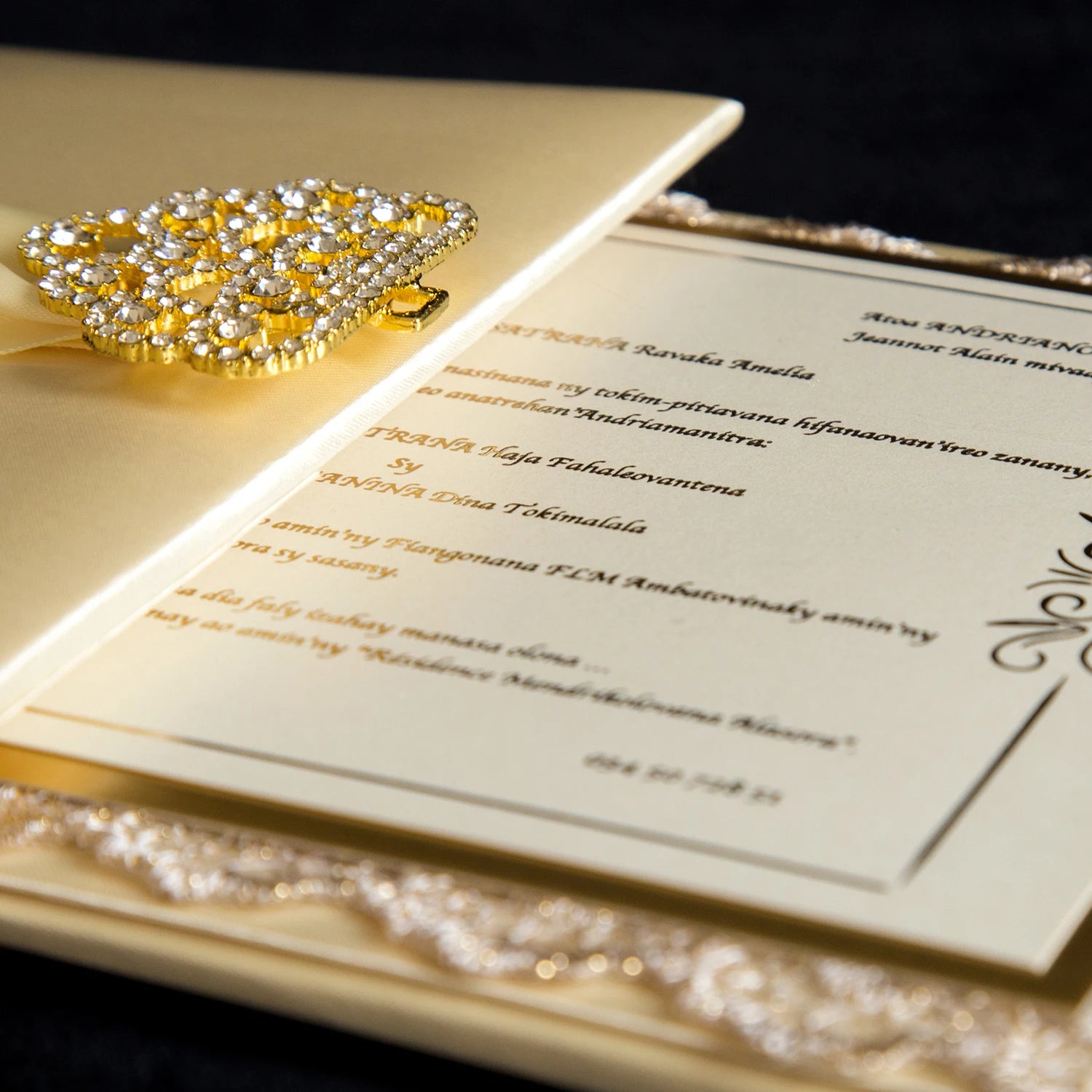 Luxury High End Elegant Design Hardcover Gatefold Gold Lace Silk Invitation with Ribbon Rhinestones Buckle