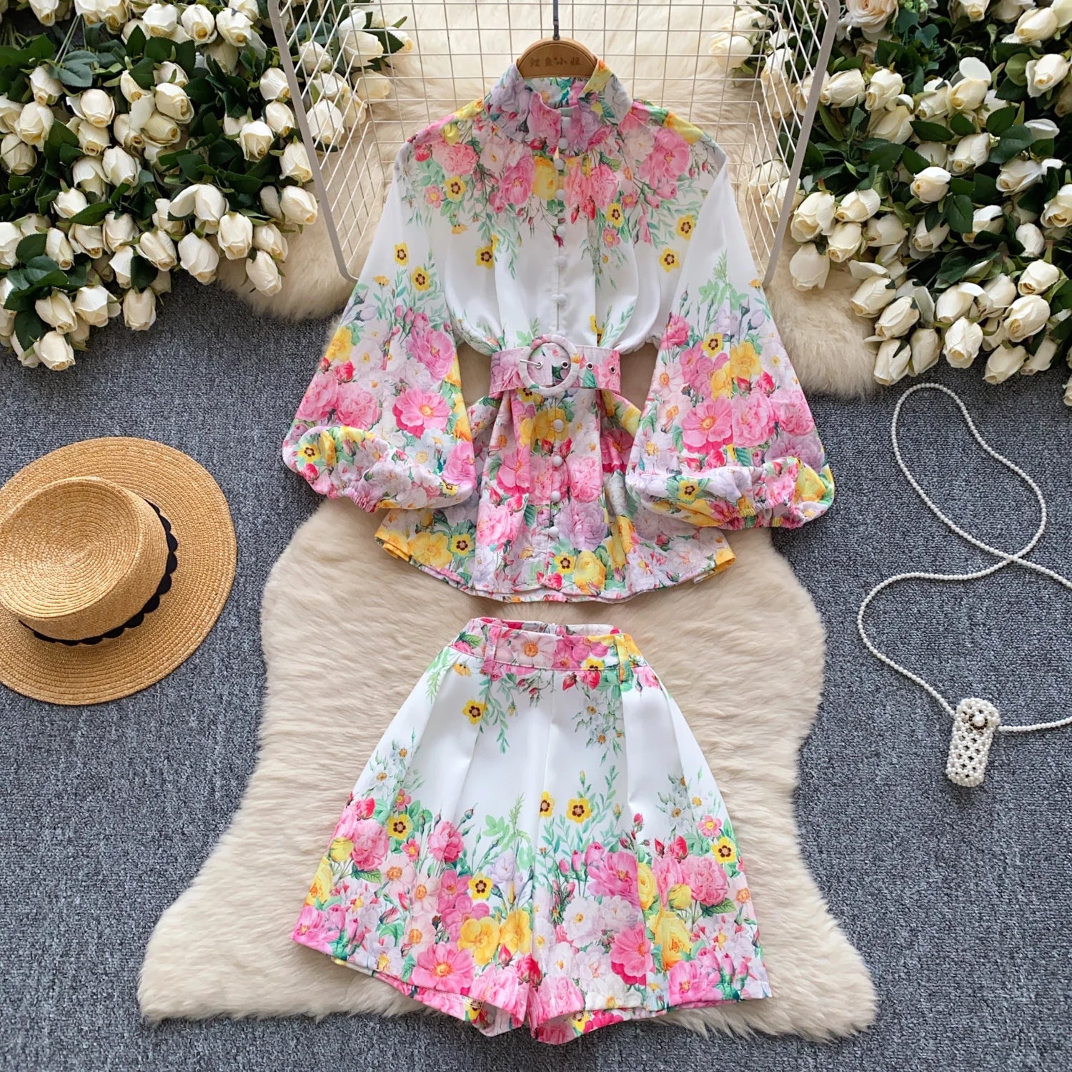 LW0725 Ladies' Style Suit Printed Shirt With Stand-Up Collar and Lantern Sleeves Wide Leg Shorts Two-Piece Suit Women'S