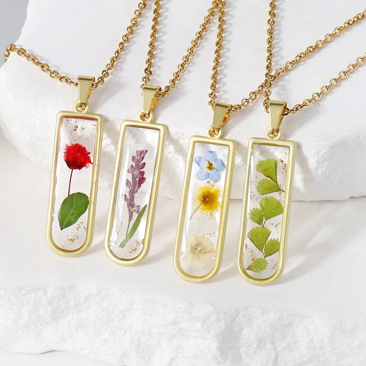 Real Flower Necklace Colorful Preserved Forget Me Not Resin Gold Foil Floral Bar Pendant Jewelry Gift for Women