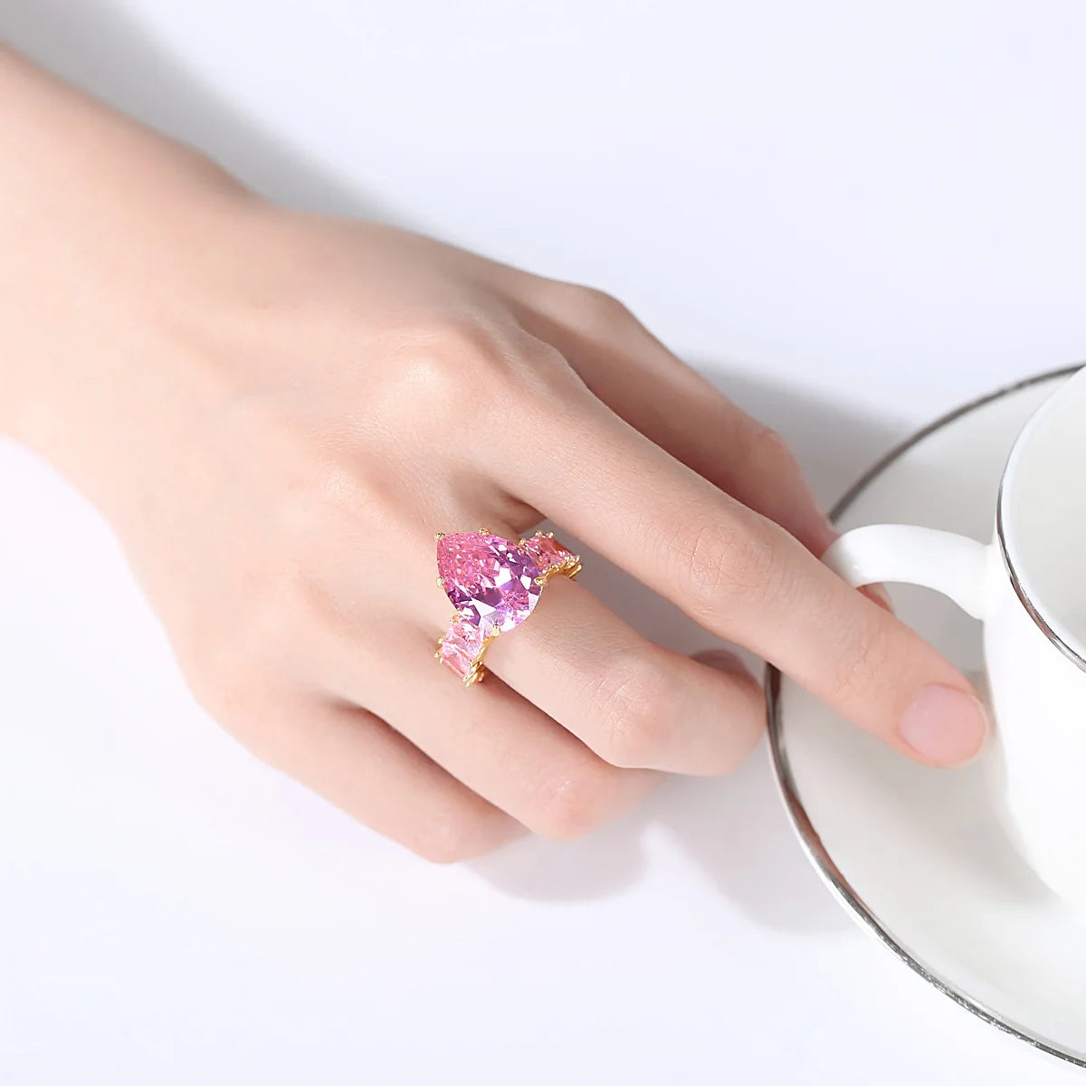 Daidan Ring Zircon Rings 925 Silver Luxury Jewelry Woman Bling Sparkle Teardrop Pink White Pear Shaped Ring