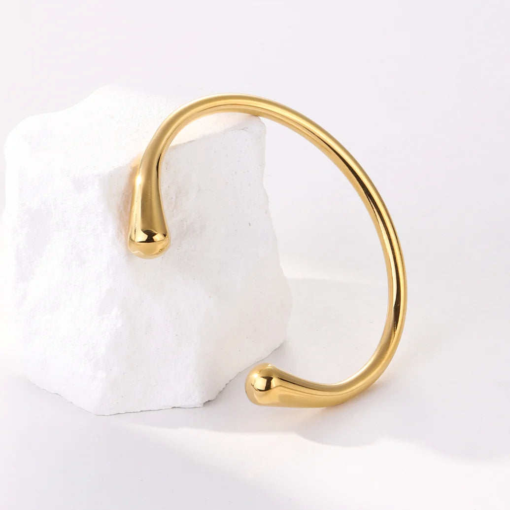 18k Gold Plated Minimalist Jewelry Tarnish Free Simple Design Altitude Boutique Cuff Bangle Gold Bracelets for Women