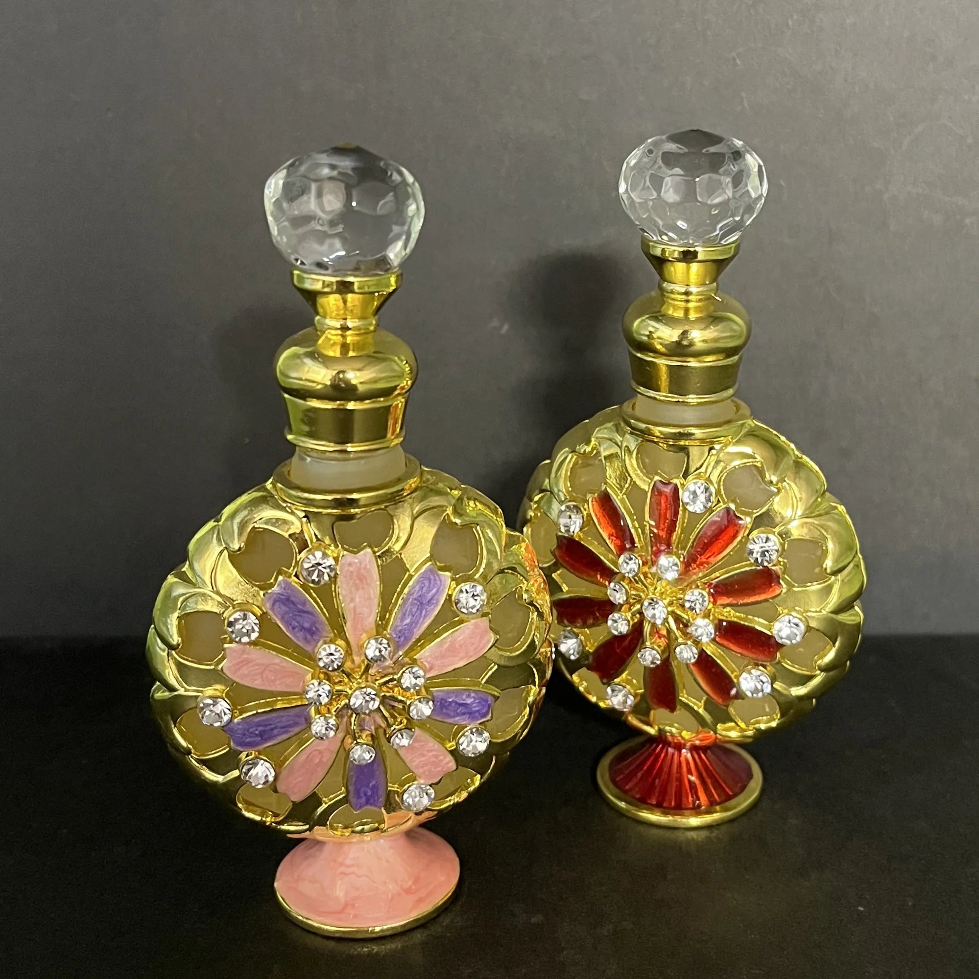 15ml Purple Red Pink Dubai Wholesale Cosmetics Essential Oil Storage Container Arabian Vintage Perfume Bottle Stock