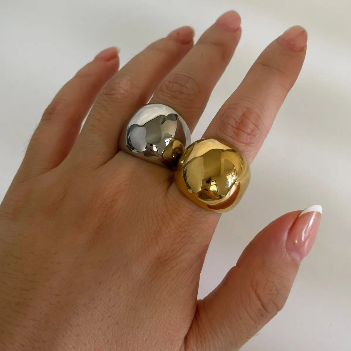Baquesun Custom 18K Gold Waterproof Fashion Ring for Women Exaggerated Cold Style Large Steel Ball Ring