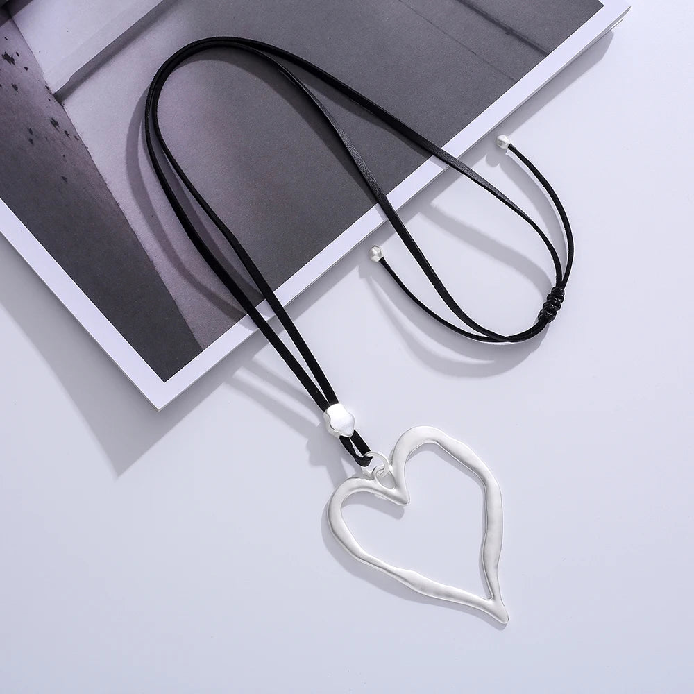 TongLing European Adjustable love Heart Long Sweater Necklace Female Vintage Heart Necklace for Daily Wearing MegaBDM