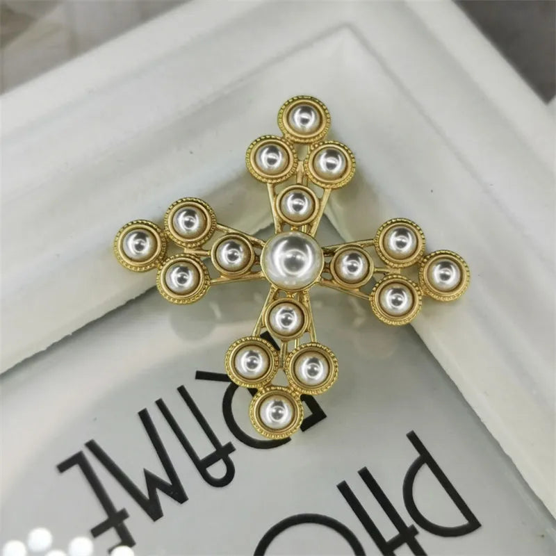 YHJ18112705 Fashion Court Style Gold Cross Brooches Women Pearls Brooch Jewelry