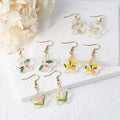 Bohemian Jewelry Floral Resin Dried Pressed Flower Earring Real Flower Pendant Earring for Women Bridesmaid Gifts