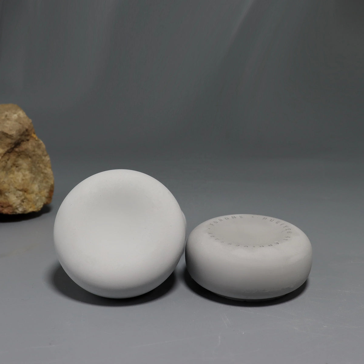 Factory Customized Logo Eco-Friendly Fragrance Plaster Diffuser Stone Pier Type Aroma for Home & Car Decor
