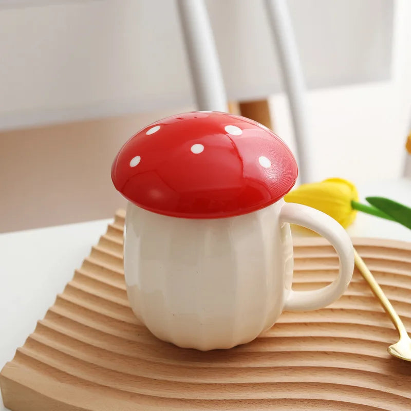 Tiktok Popular Creative Mushroom Cup Mug Coffee Cup Black White Box Cartoon Glass Cup Mugs Giveaways Ceramic Mug with Spoon