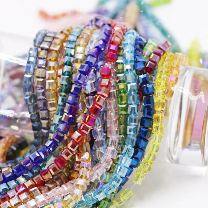 Fashion Jewelry Accessories Hot Sell 1mm-3mm Glass Cube Beads New Design Glass Beads for Jewelry Making