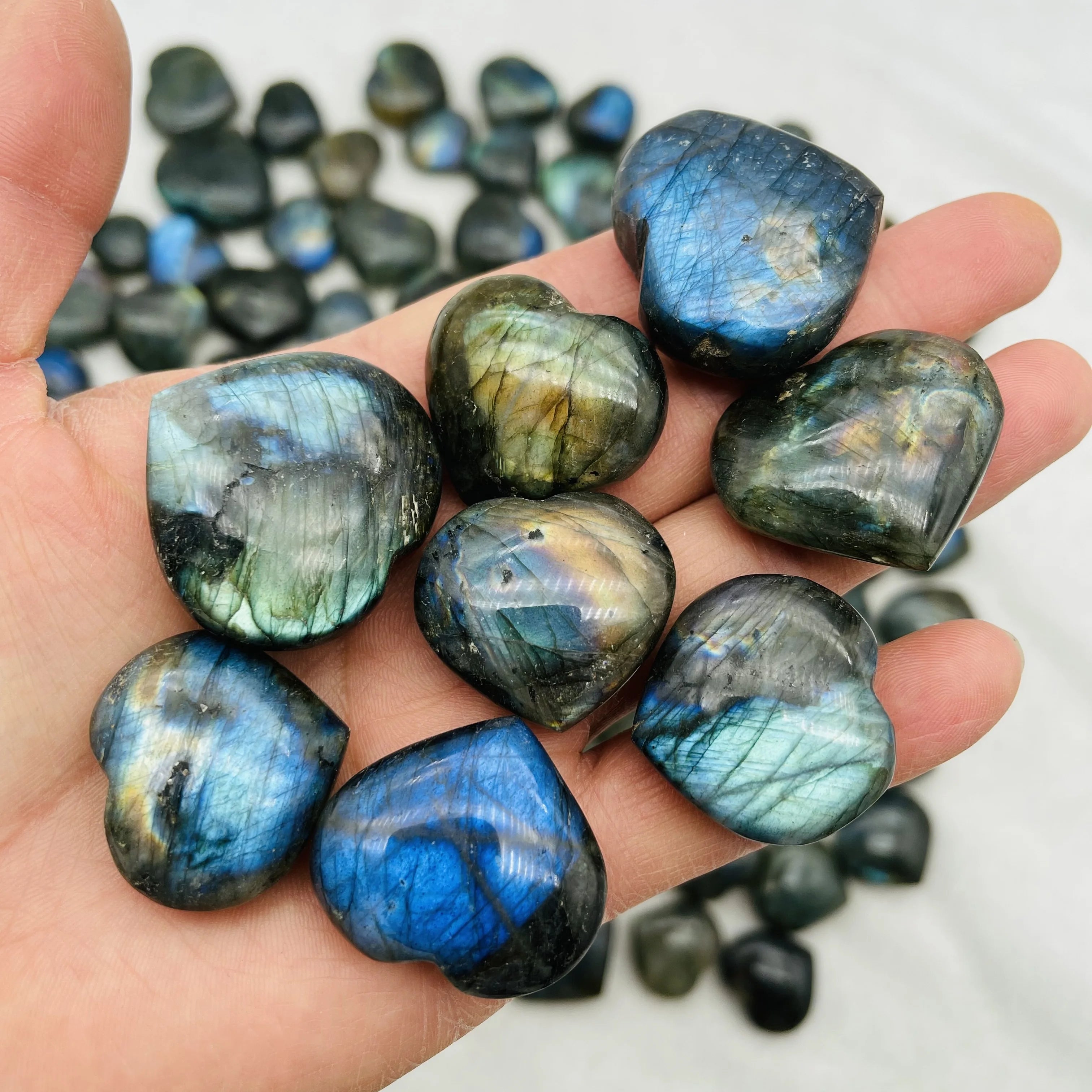 Wholesale natural small crystal heart Labradorite Heart For healing energy
