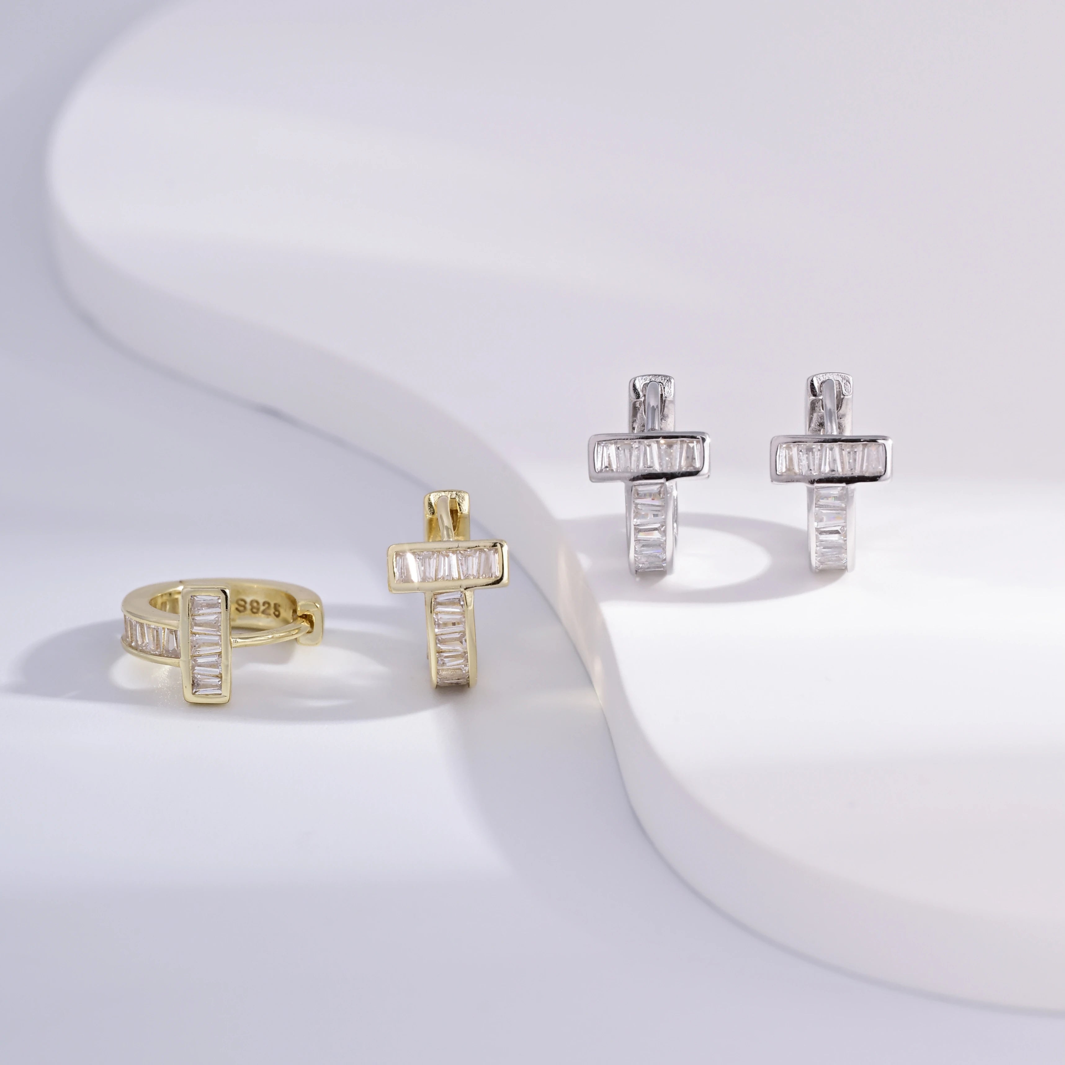Wholesale Earrings Jewelry Gold Rhodium Plated Cubic Zirconia Round Square Bar Huggie 925 Sterling Silver Fine Jewelry Earrings