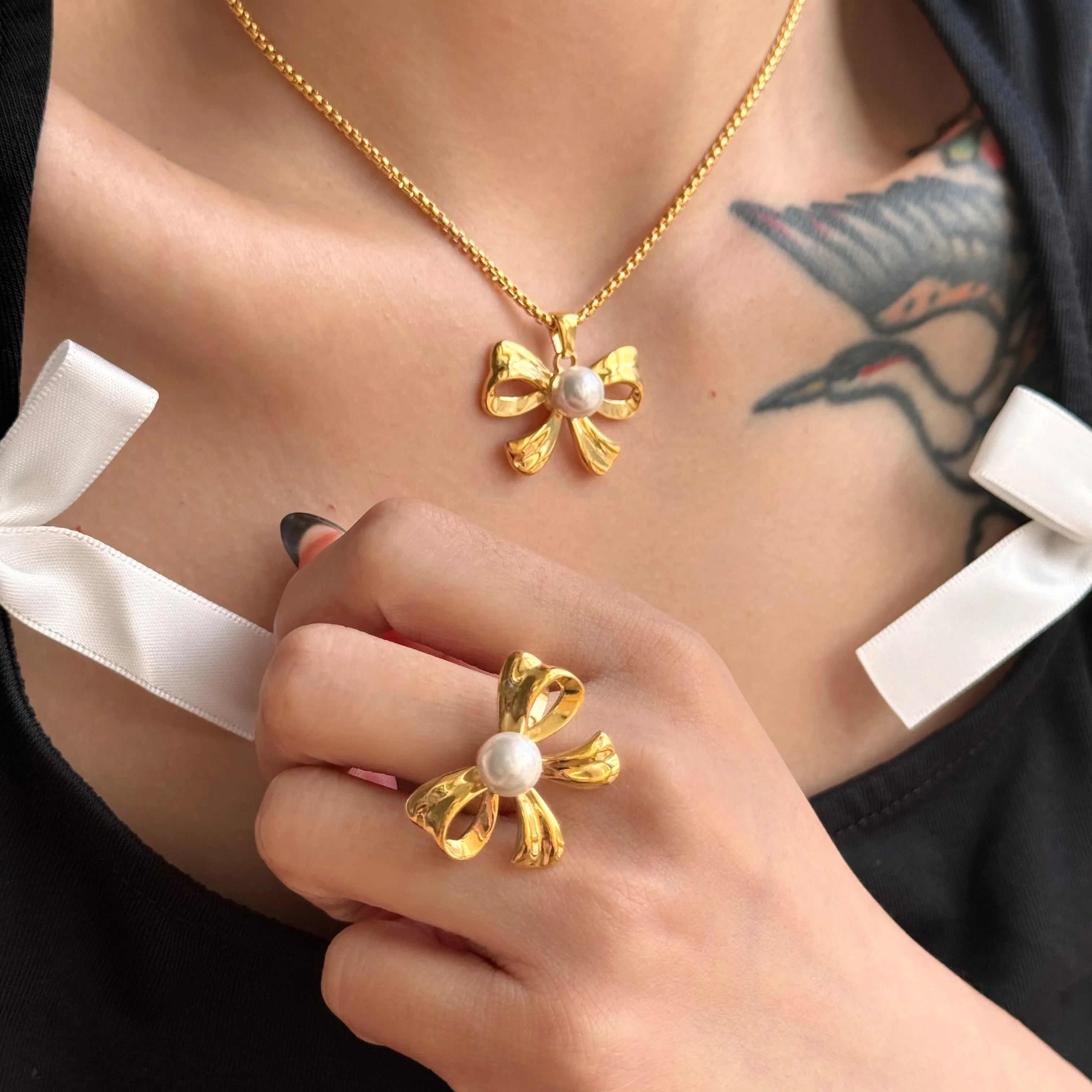 Dazan New 18k Gold Plated Tarnish Free Stainless Steel Classic Bow Butterfly Tie Pendant Box Necklace Pearl Ring Jewelry Set