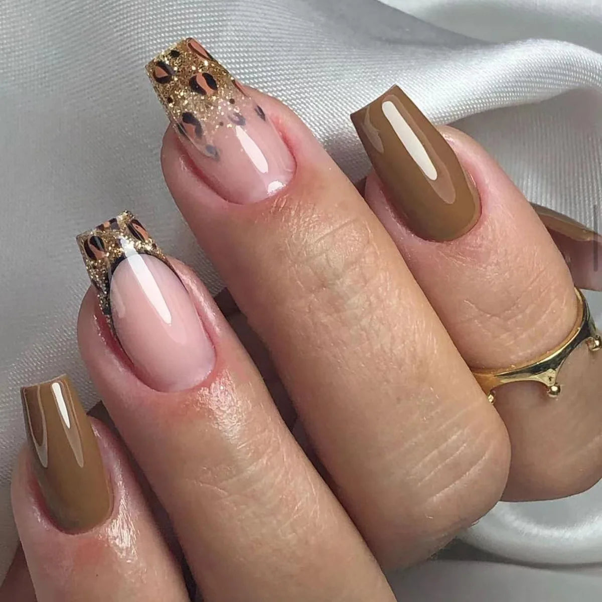Press on Nails Manicure Art Long Full Cover Coffin Nails Acrylic Finger Nails with Diamond
