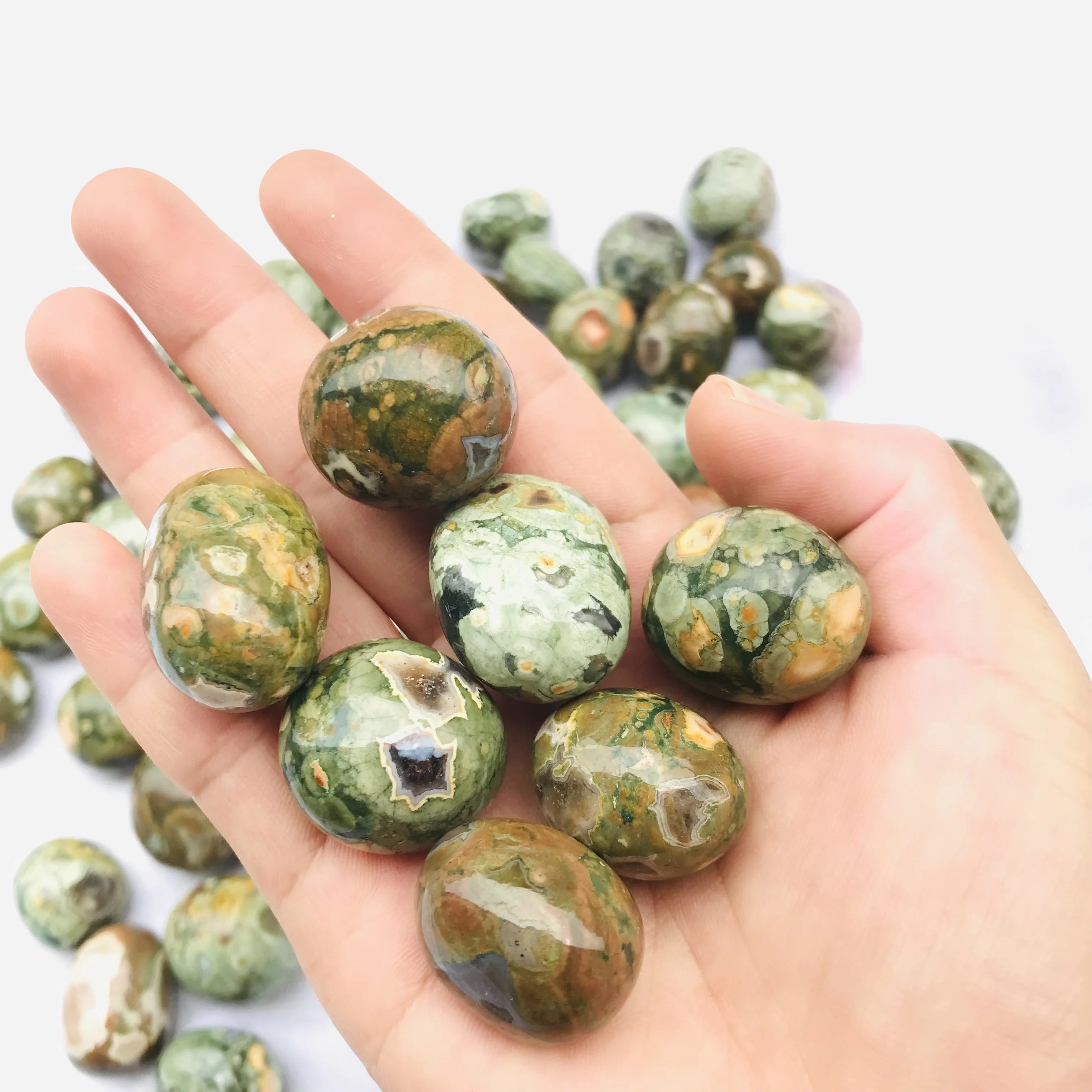 Wholesale Crystal Gravel Stone Healing Crystals Polished Polar Jade Crystal Tumbled Stone for Decoration