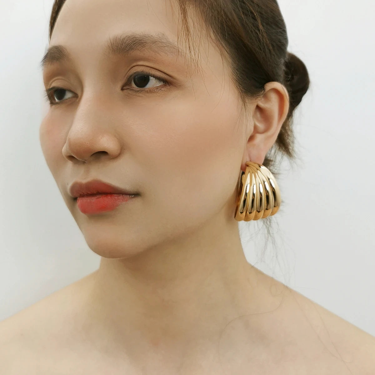 Women 5 Layers Design Wide Metal Hoop Earrings Fashion Ear Accessories Statement Earrings Jewelry