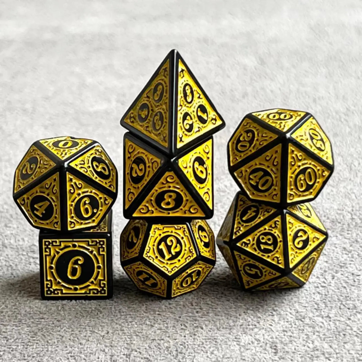 Engraving Customization Classical Pattern Acrylic Resin Polyhedral Dice Set Transparent Swirl Colors 16-22mm for DND/RPG Games