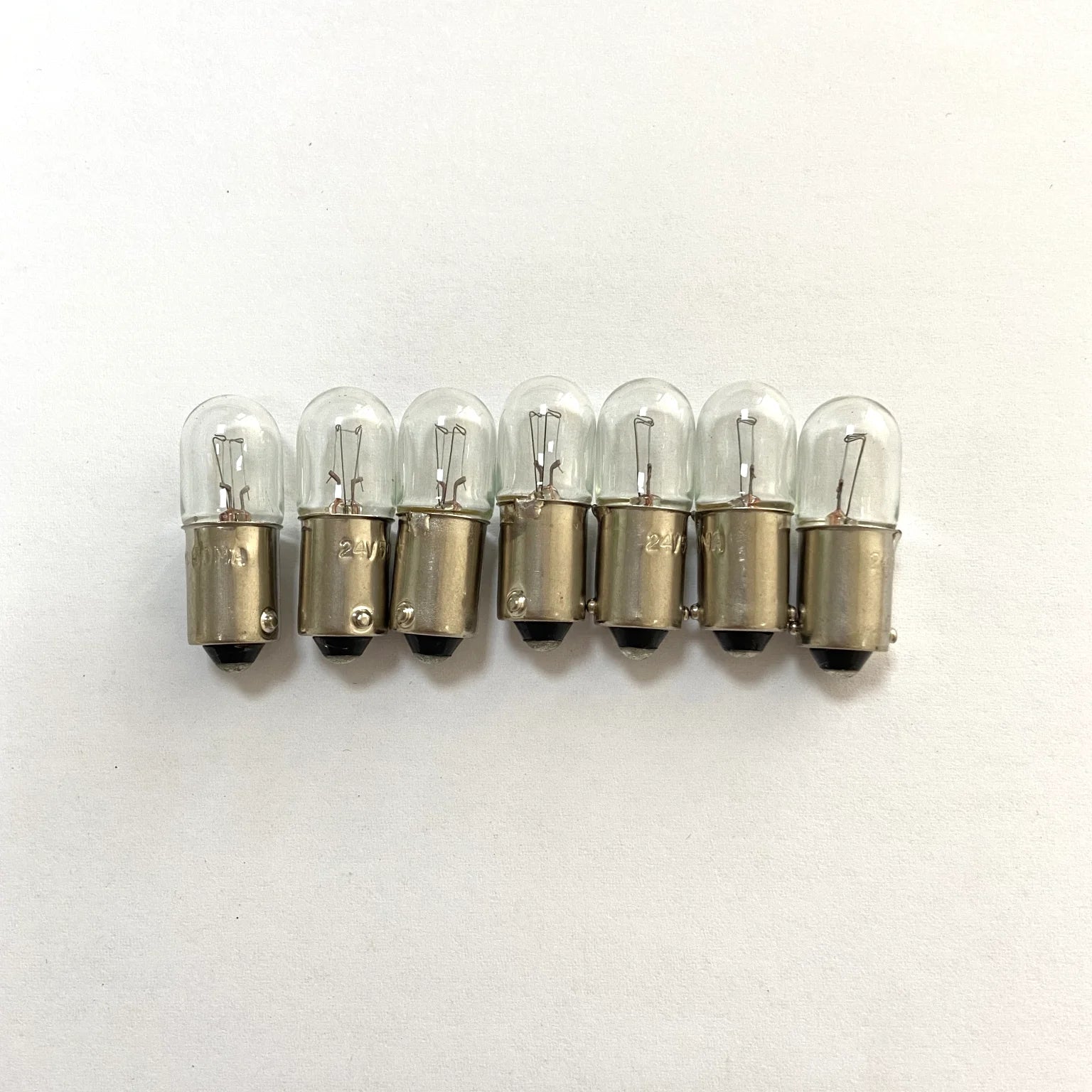 T10X28mm Mini Incandescent Bulb BA9S Bayonet Device Indicator Bulb