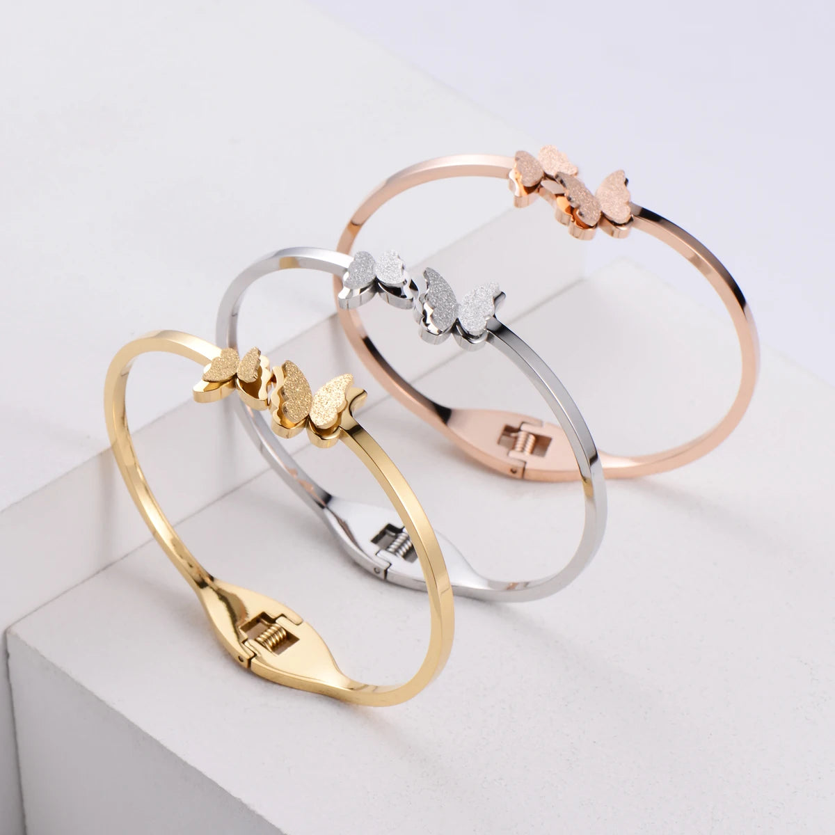 ORDRM Pulseras-por-mayor Wholesale Bracelet 18k Gold Plated love butterfly Bangles Designs