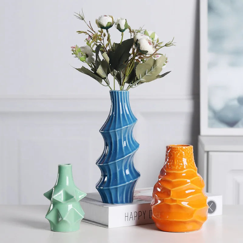 European Nordic Ceramic Donut Vase Creative Hydroponic Flower Stand for Home Decor Small Tabletop Arrangement for Living Room