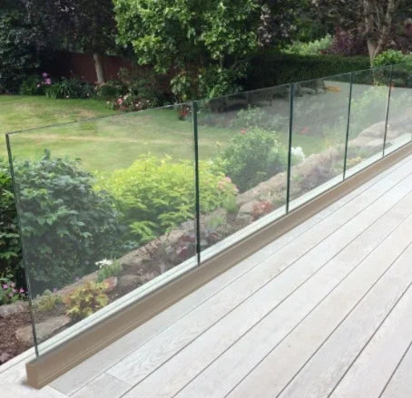 YL Modern Outdoor Safety Balcony Stainless Steel & Glass Frameless Balustrade Railing System