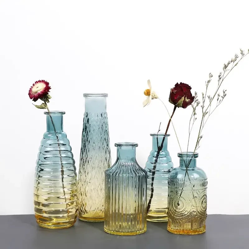 Minimalist Modern Art Deco Wedding Tabletop Vase Mini Glass Flower Vase for Home Decoration for Bohemian Japandi Styles