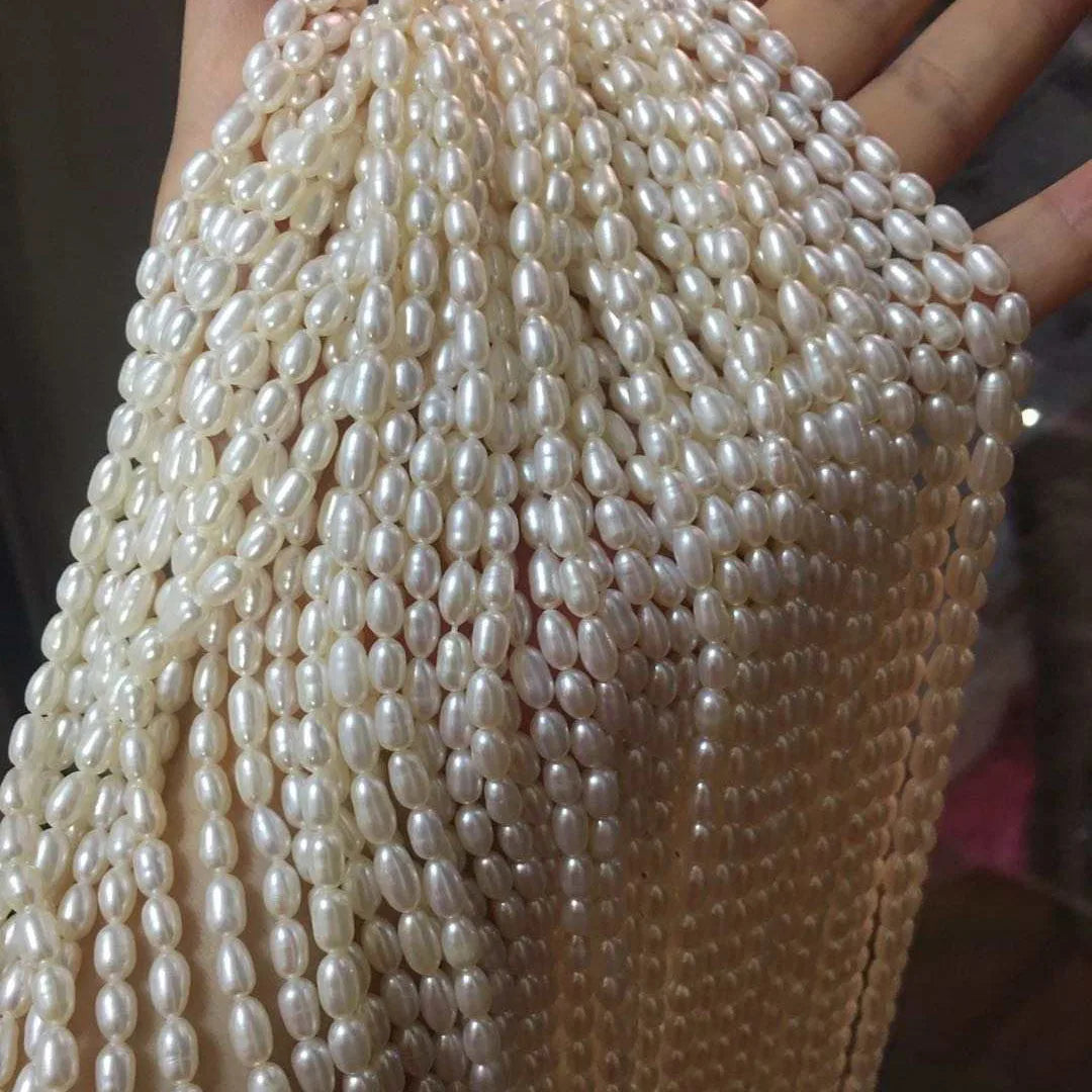 5-6 mm Rice Shape Nature Pearl Wholesale Freshwater Loose Pearl Strandmini Freshwater Pearl AA Good Quality