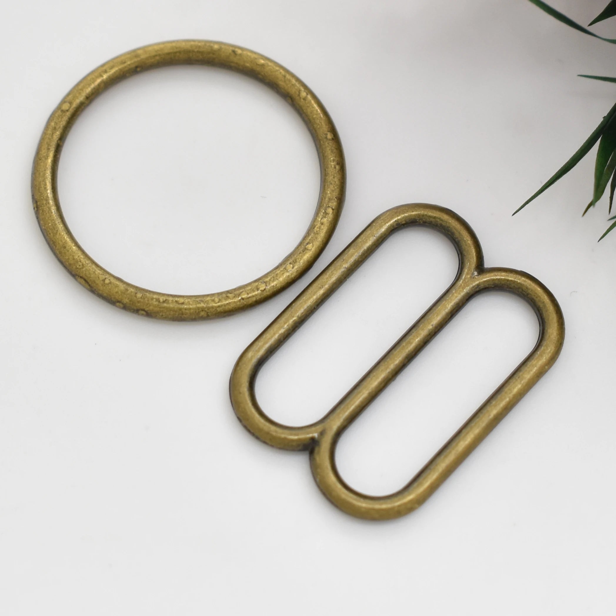 OEM&ODM High-end 8-Shaped Buckle O Rings G Buckle With Various Sizes for Luxury Swimsuit/Bra/Beach Bikini