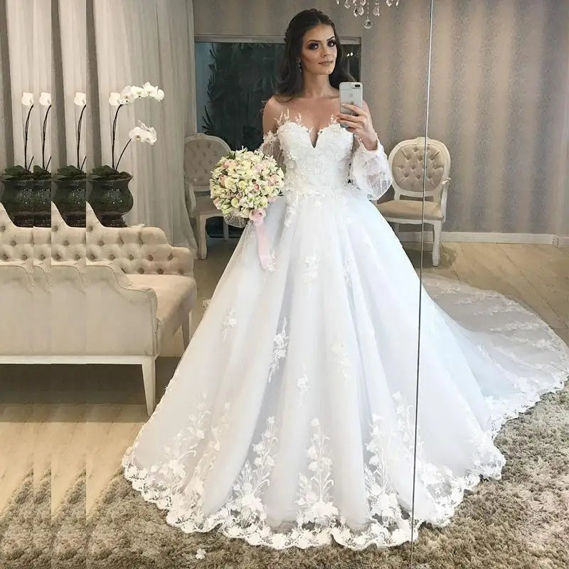 Illusion Full Sleeves Wedding Dresses Long Floral Lace Appliques V Neck Chapel Train Bridal Dress Princess Wedding Gowns