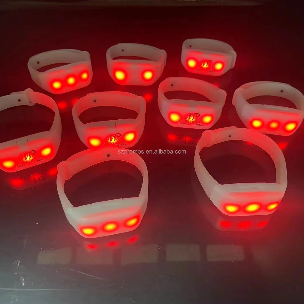 Singer Concert Remote-Controlled Silicone Wristband Flashing LED Stick Sound Activated DMX 512 Radio for Graduation Ramadan