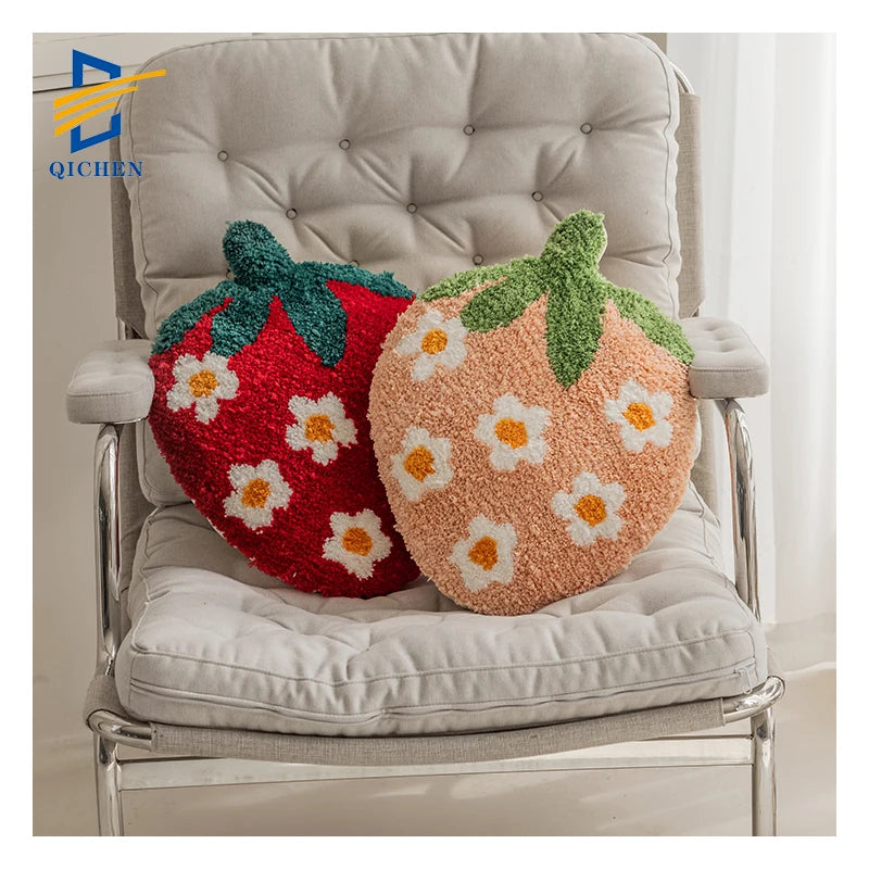 Innermor 100% Polyester Geometric Cartoon Style Modern Square Custom Tufted Strawberry 40*40cm Throw Cushion for Home Decor
