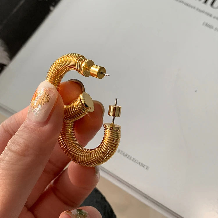 C Shape Textured Screw Spring Chunky Hoop Earrings 18K Gold Plated Solid Brass Earrings Women INS Plain Hip Hop Jewelry 2022 Hot