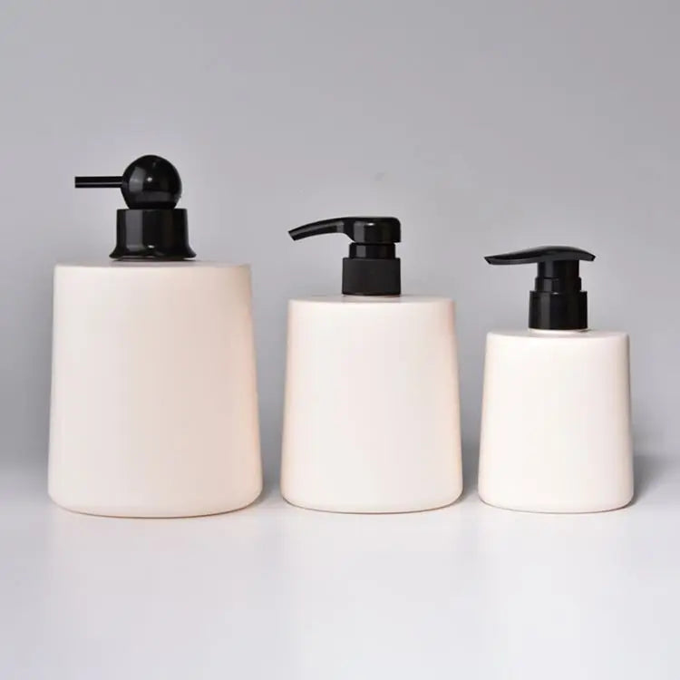 Wholesale Plastic Flat PET Shoulder Bottle with Lotion Pump for Hand Sanitizer Body Wash Shampoo & Face Cream