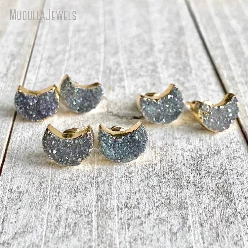 ER33966 Half Moon Crescent Earrings Gold Plated Natural Gemstone Crystal Druzy Celestial Moon Shape Studs for Party Wear