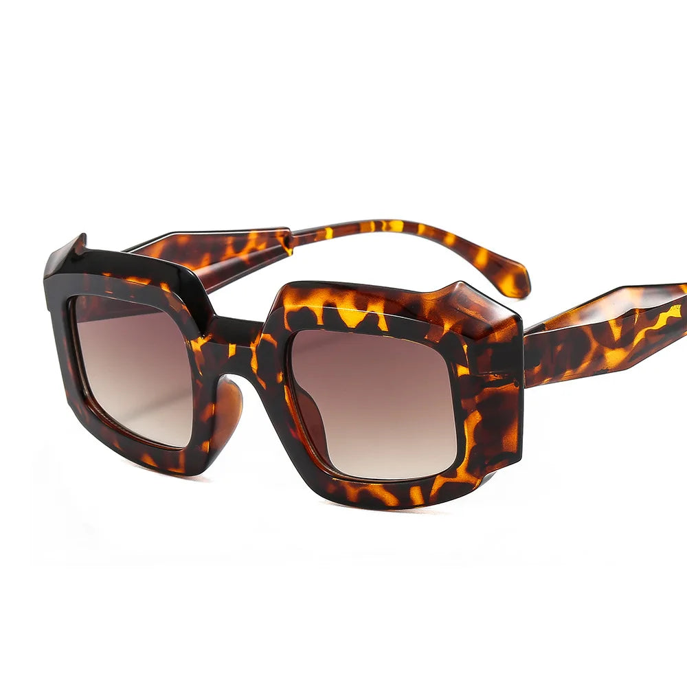 Fashion Retro Large Frame Italy Design Sunglasses Thick Frame Individual Irregular Jelly Color Joker Square Sun Glasses OT22043