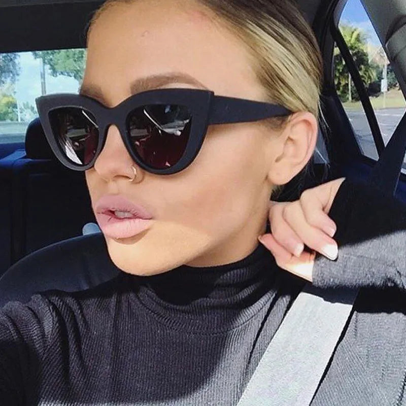 UNOC 2022 Cateye Sunglasses for Women Custom Designer UV 400 Lens Big Oversized Cat Eye Glasses White Pink Gray Frames Made PC