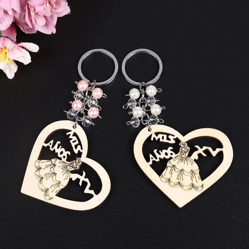 Wooden Love Princess Keychain Wooden Heart Shape Figural Pearl Crystal Key Ring Pendant Gifts for Girl Woman Men