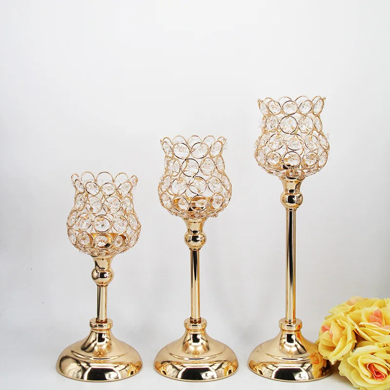 Fashionable Single Head Prop Gold Crystal Candle Pillar Holders Home Decorative Pattern Metal Hollow-out Handicraft Weddings INS